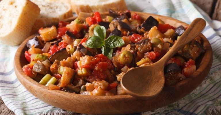 Ricette-sfiziose-a-base-di-melanzane-caponata